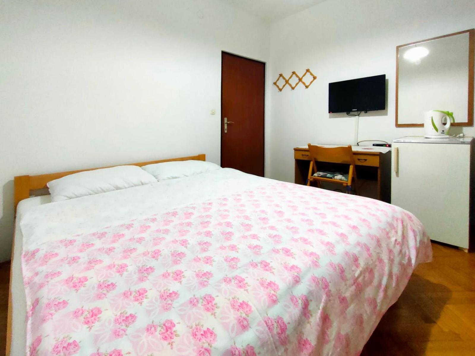Apartments Zova メドゥリン エクステリア 写真