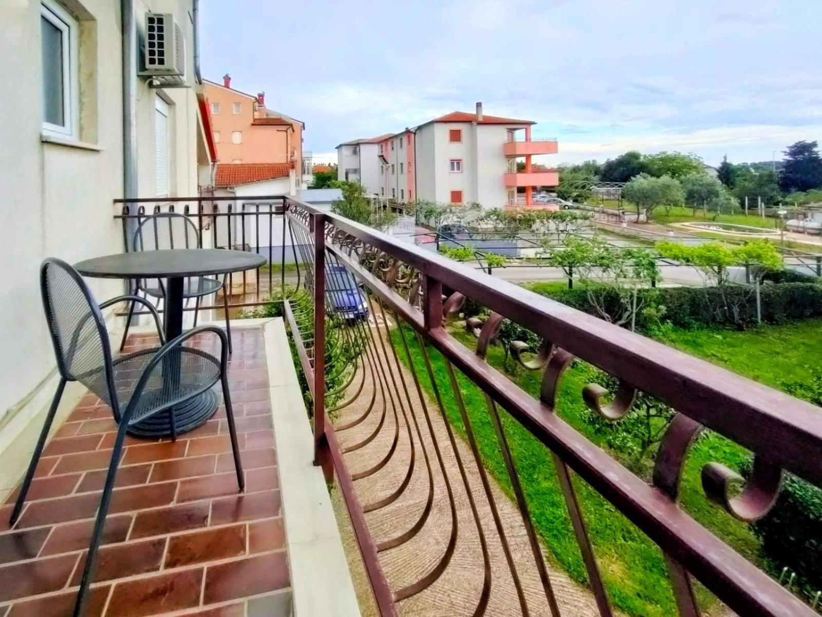 Apartments Zova メドゥリン エクステリア 写真