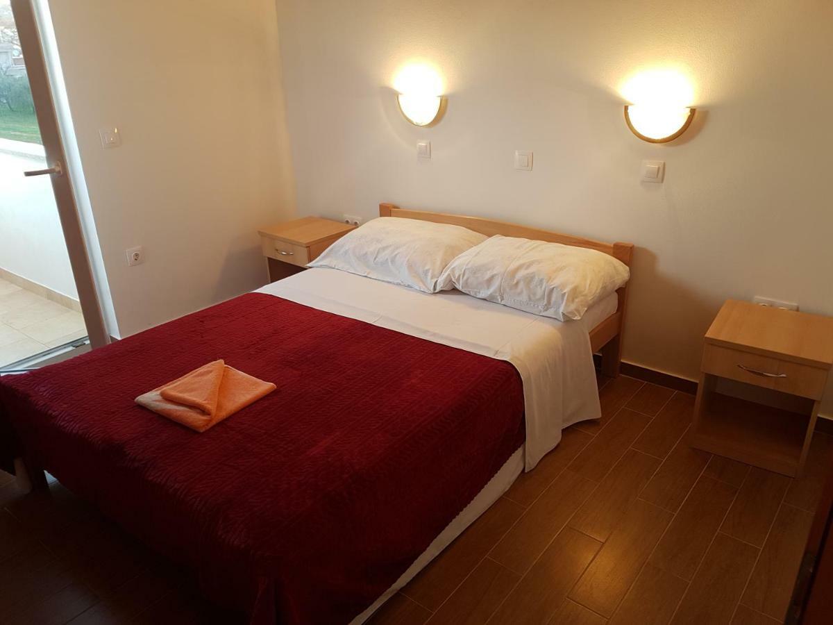 Apartments Zova メドゥリン エクステリア 写真